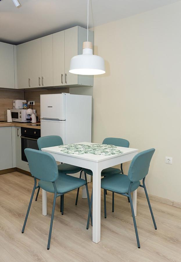 The Blue Apartment - 1Bd With A Cozy Balcony By Flat Mаnager Várna Kültér fotó